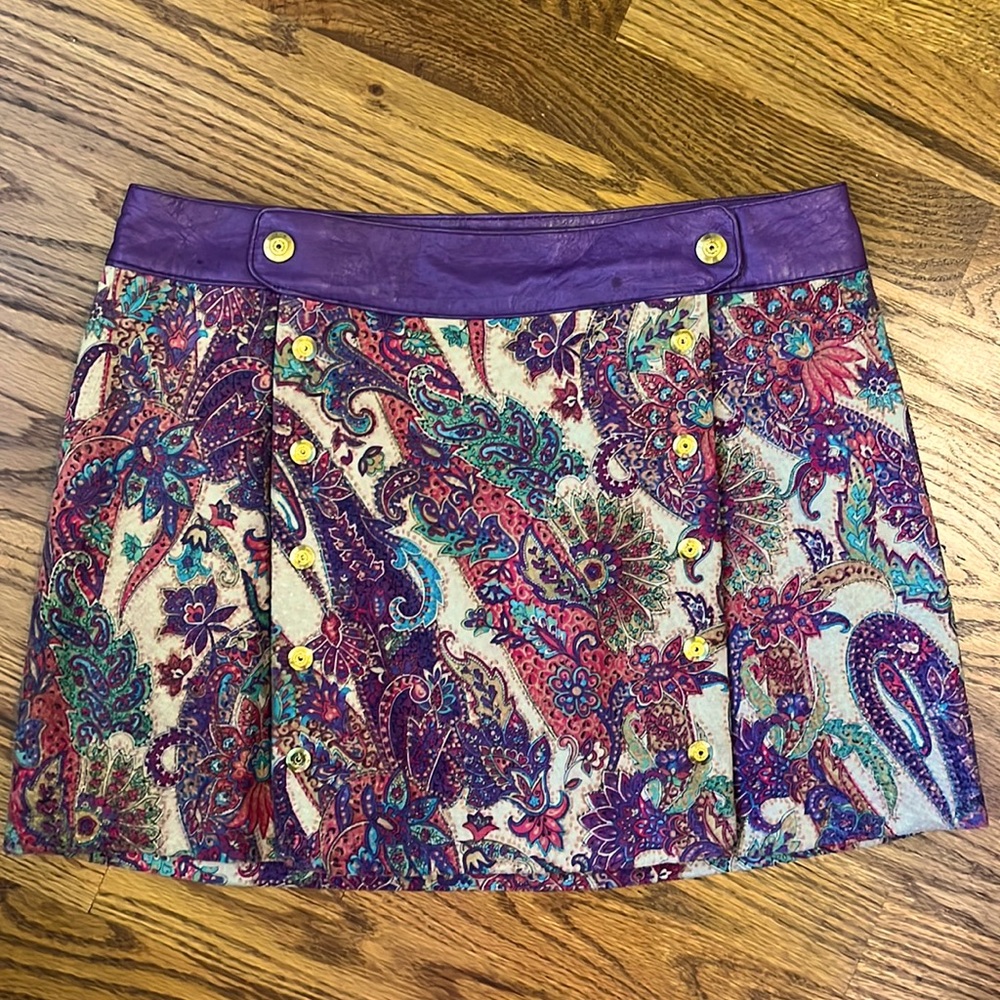 Beautiful patterned leather mini skirts